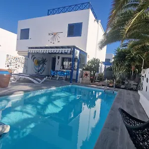 https://casa-sofia-vistas-al-mar.in-canary-islands.com