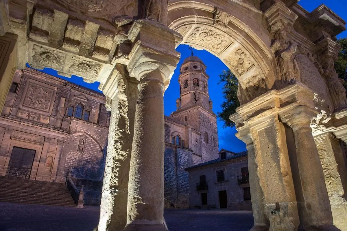 Puerta De Ubeda Apartment Baeza Spain